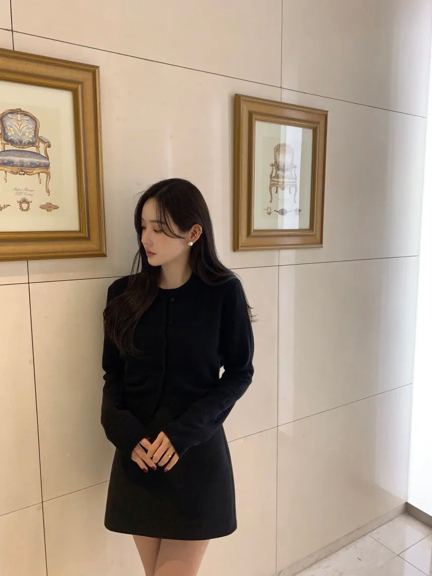 Knitted Short-Sleeves Cardigan Set