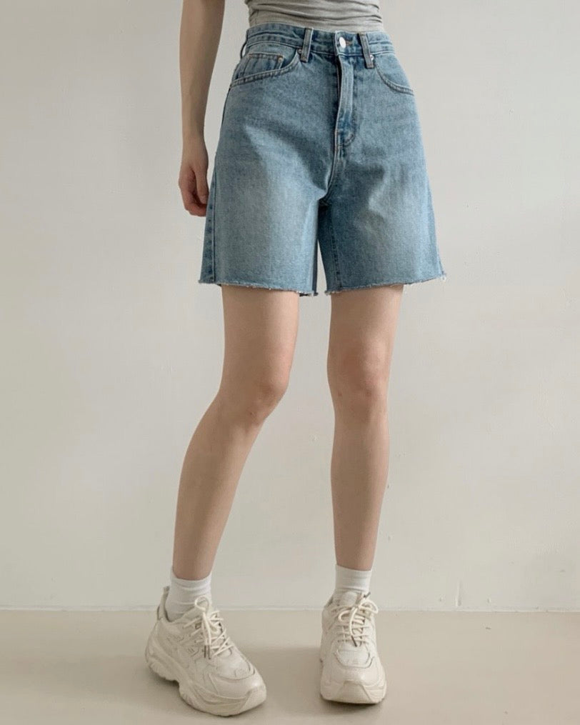 [S,M,L] Easy Fit A-Line Denim Shorts