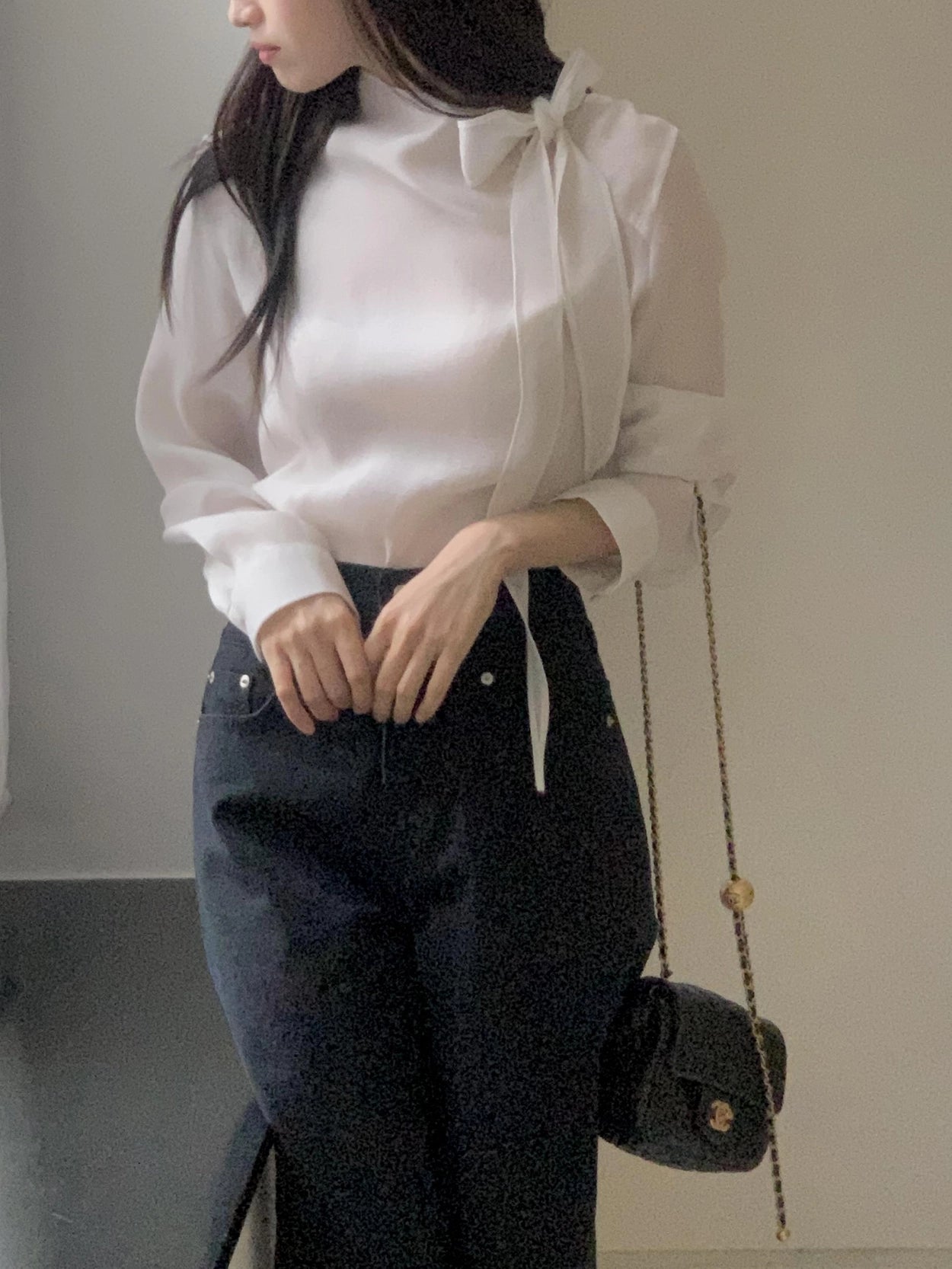[ Pre-order ] And Tie Blouse