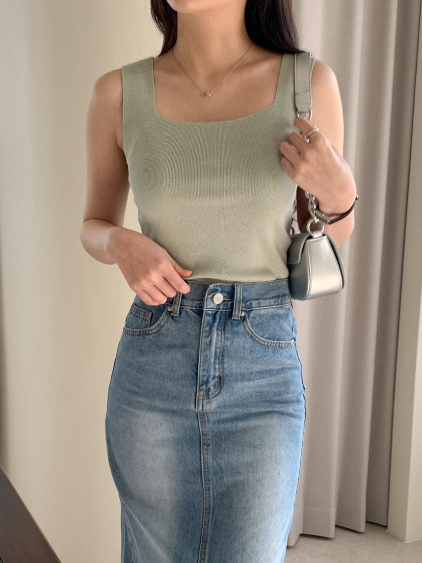 Square-Neck Knit Sleeveless