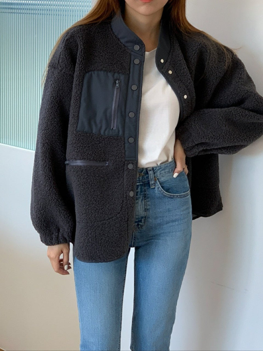 Pocket Loose-Fit Boucle Jacket