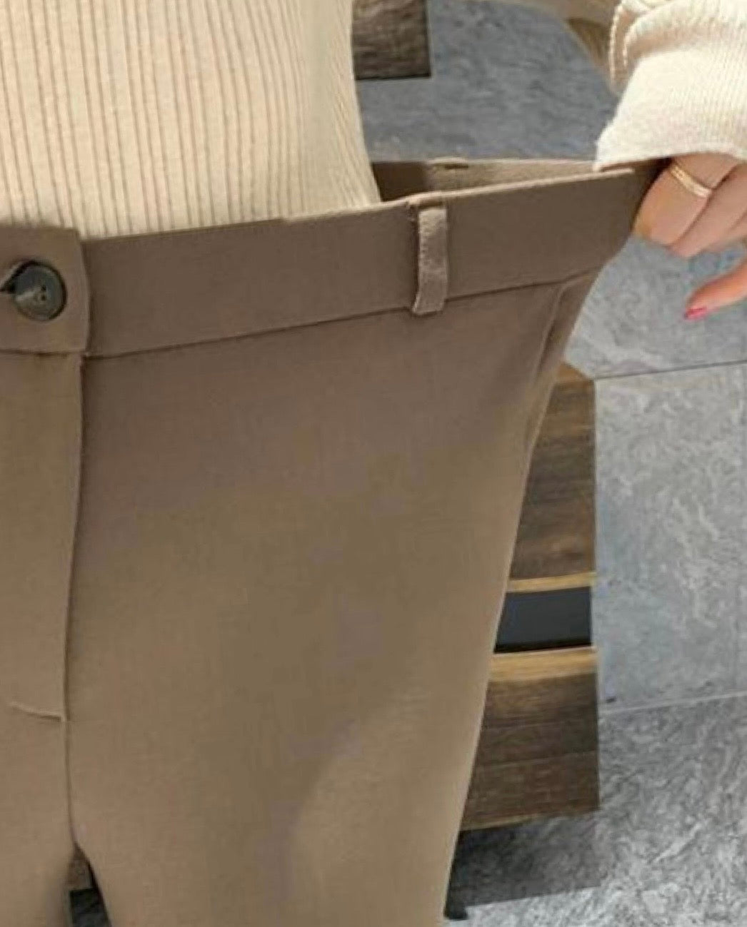 [S,M] Hidden Banding Flared Slacks