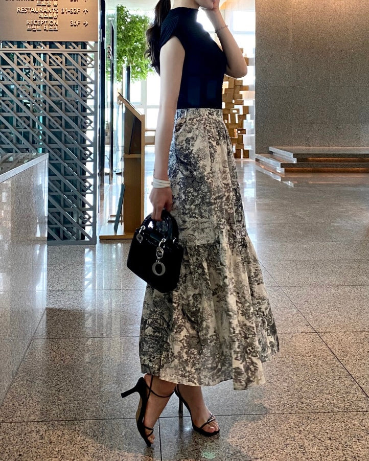 Sketch Long Skirt