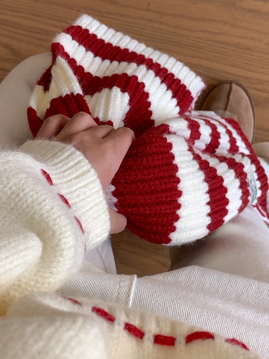 Red Stripe Knitted Muffler