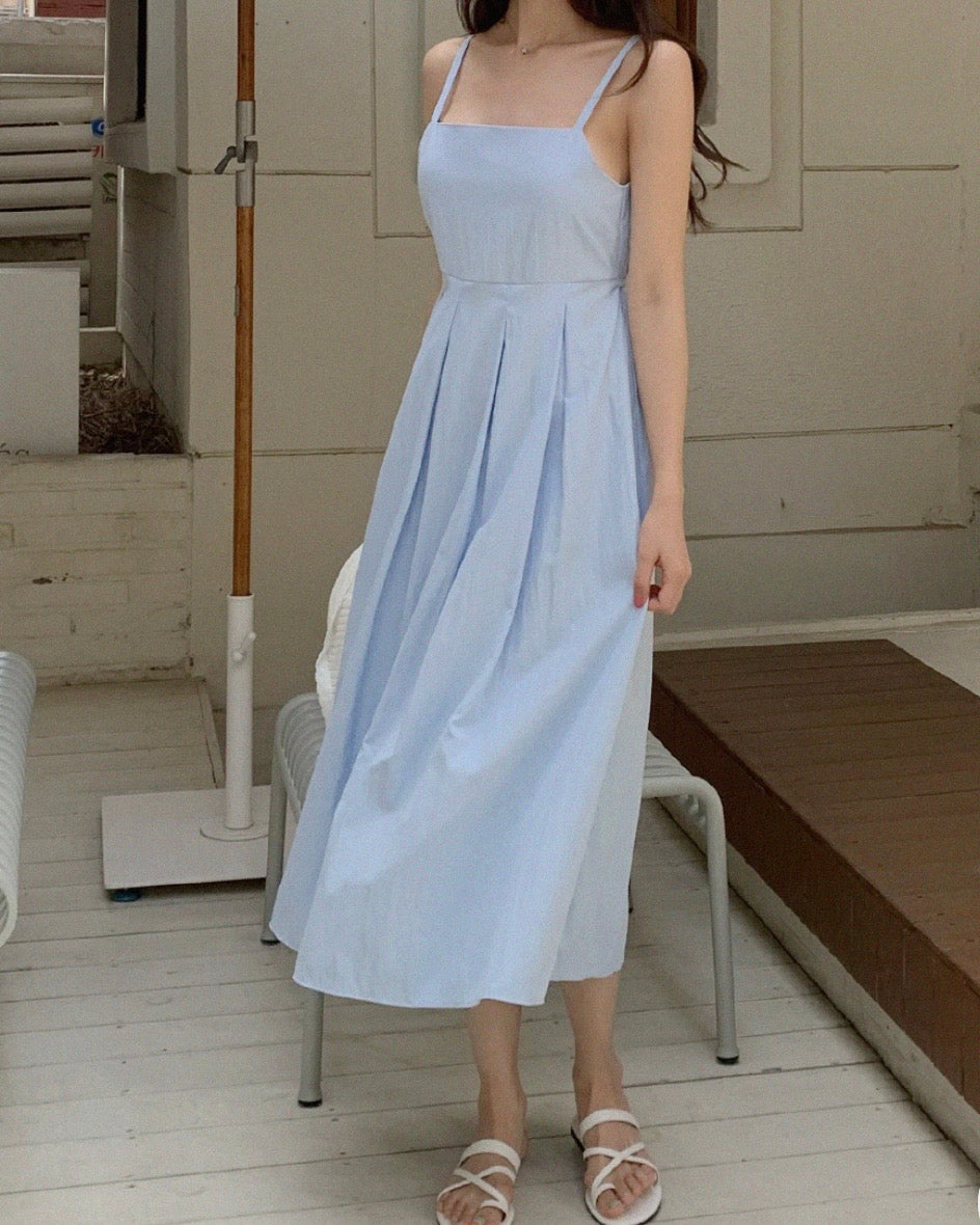 Pleats Sleeveless Dress