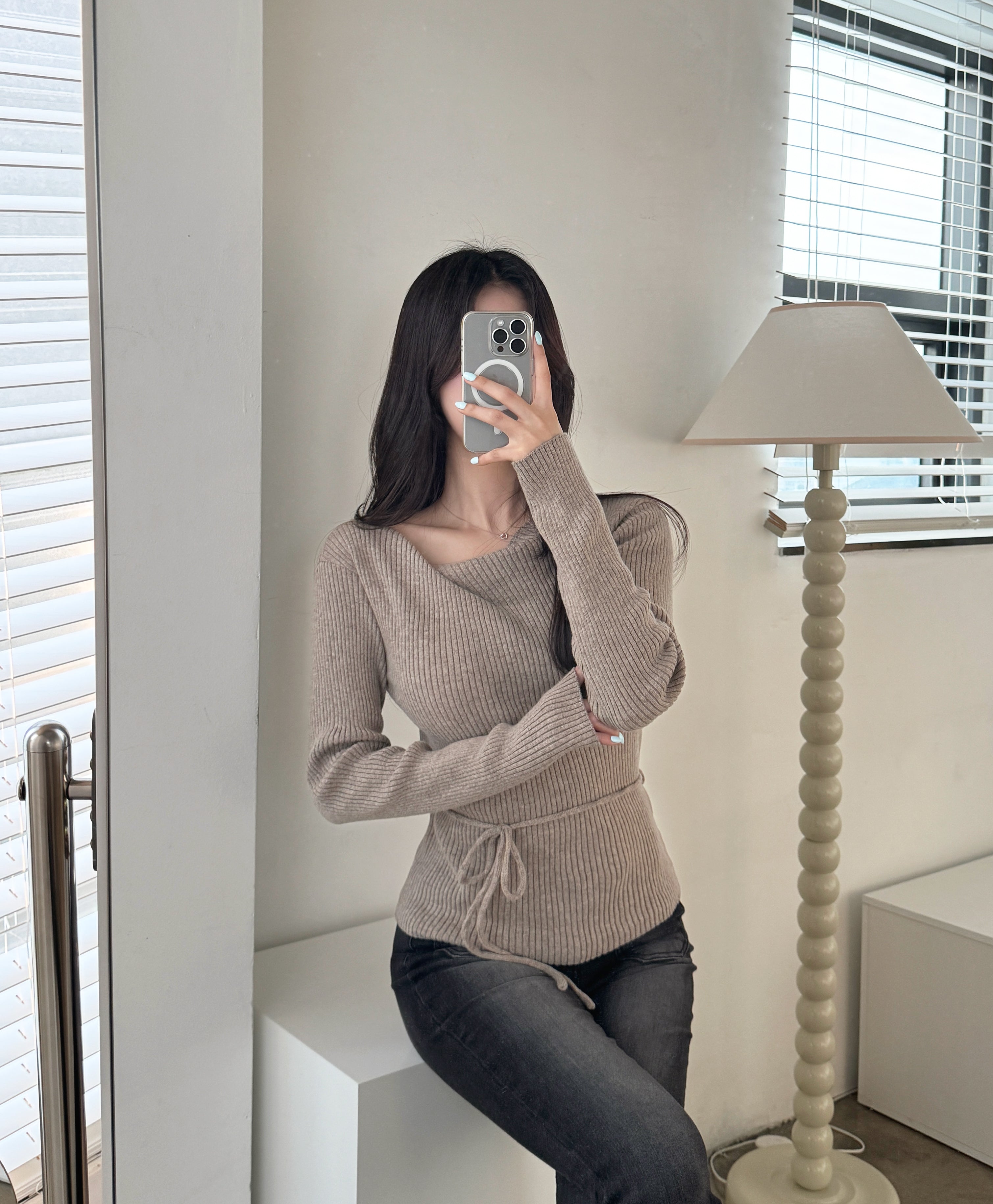 Yuri Ribbed String Knit Top