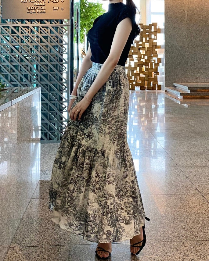 Sketch Long Skirt