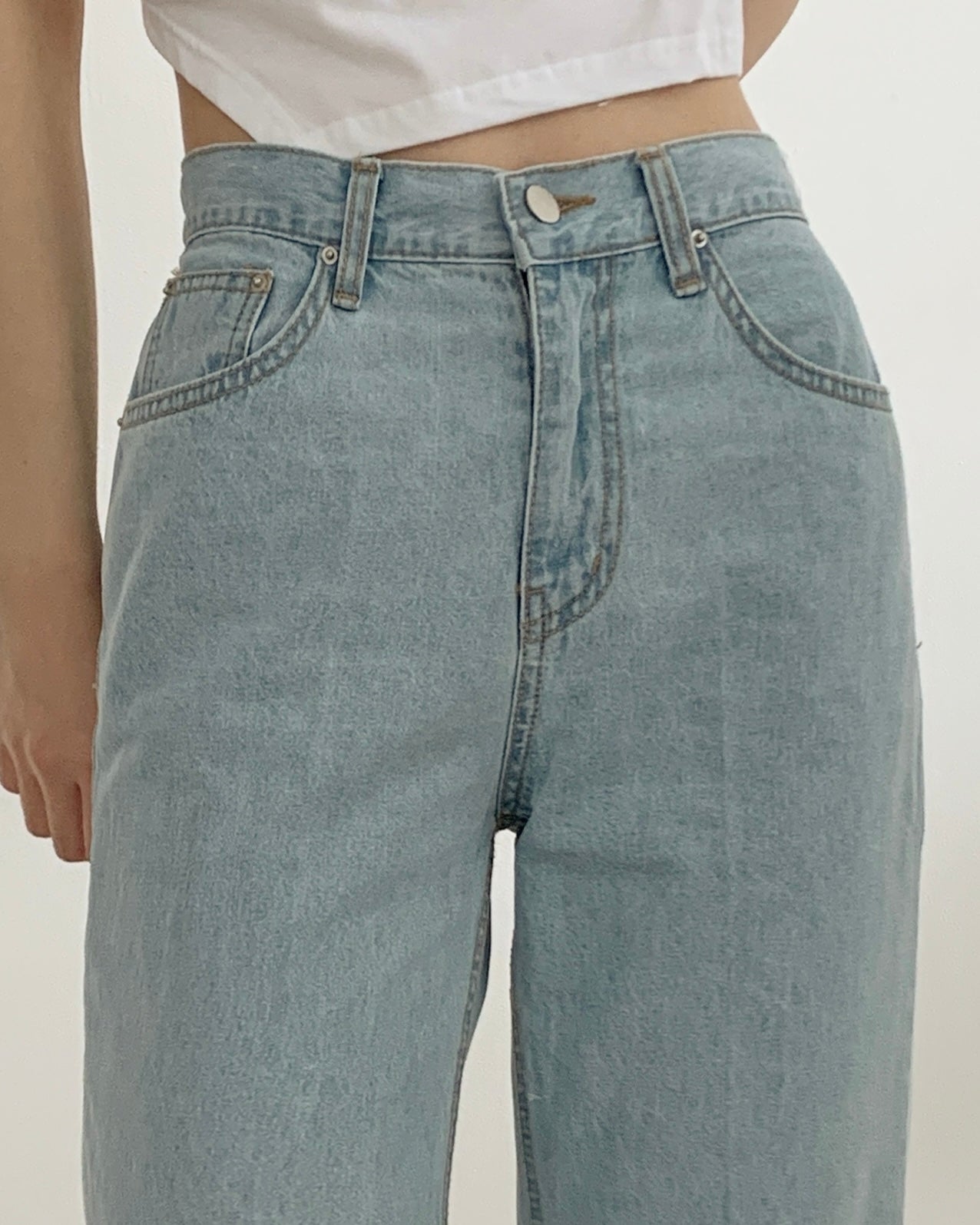 [S,M,L] Cool Front-Pintuck Semi Flare Jeans