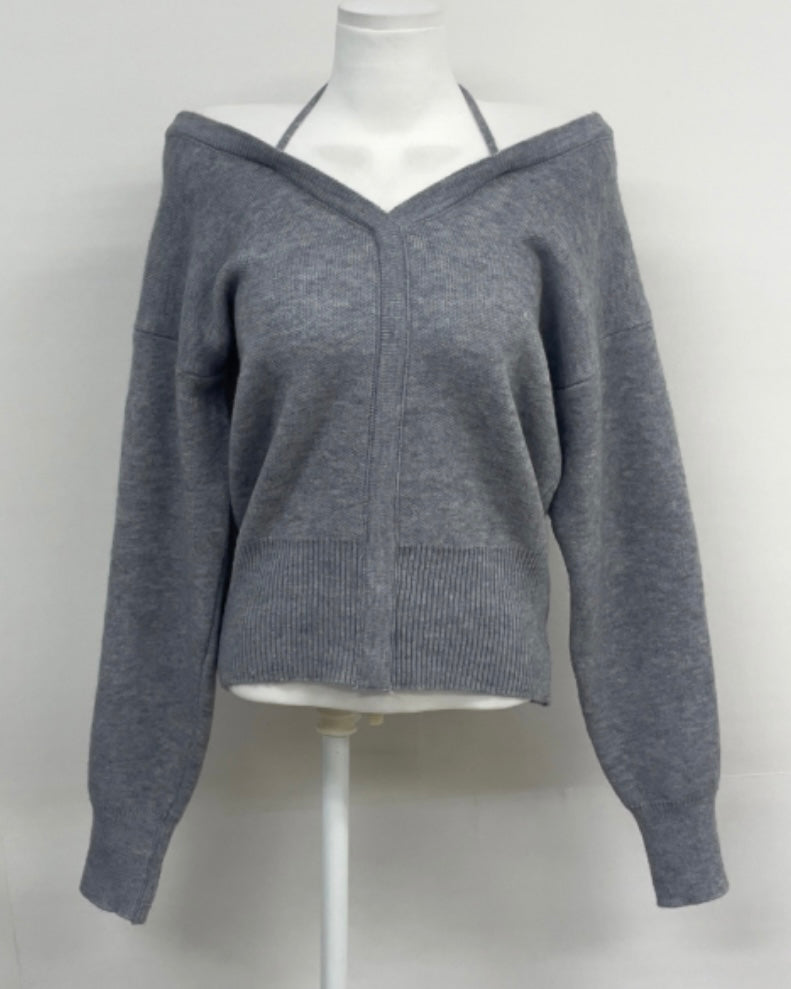 Halter V-Neck Knit Top