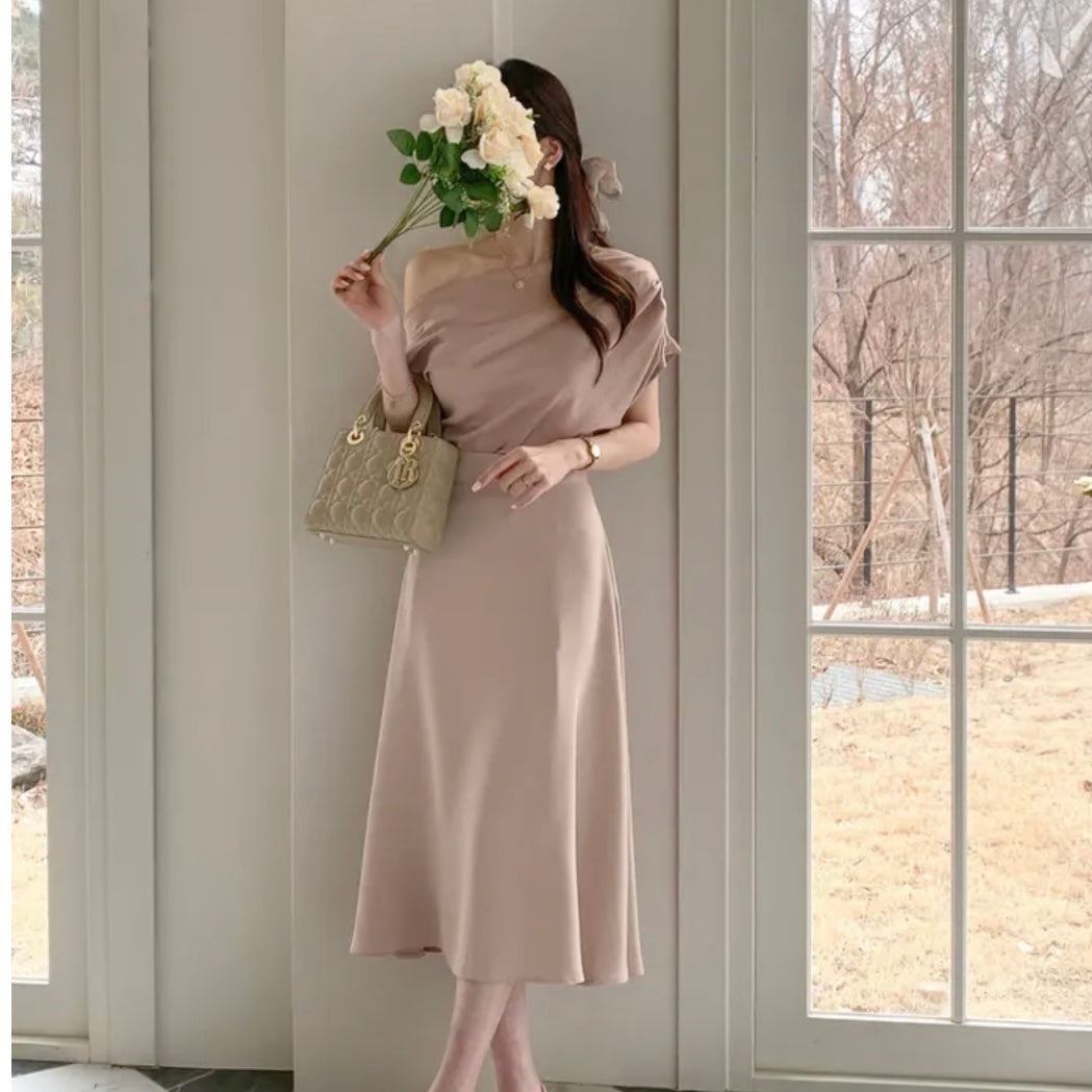 Easel Drape Blouse