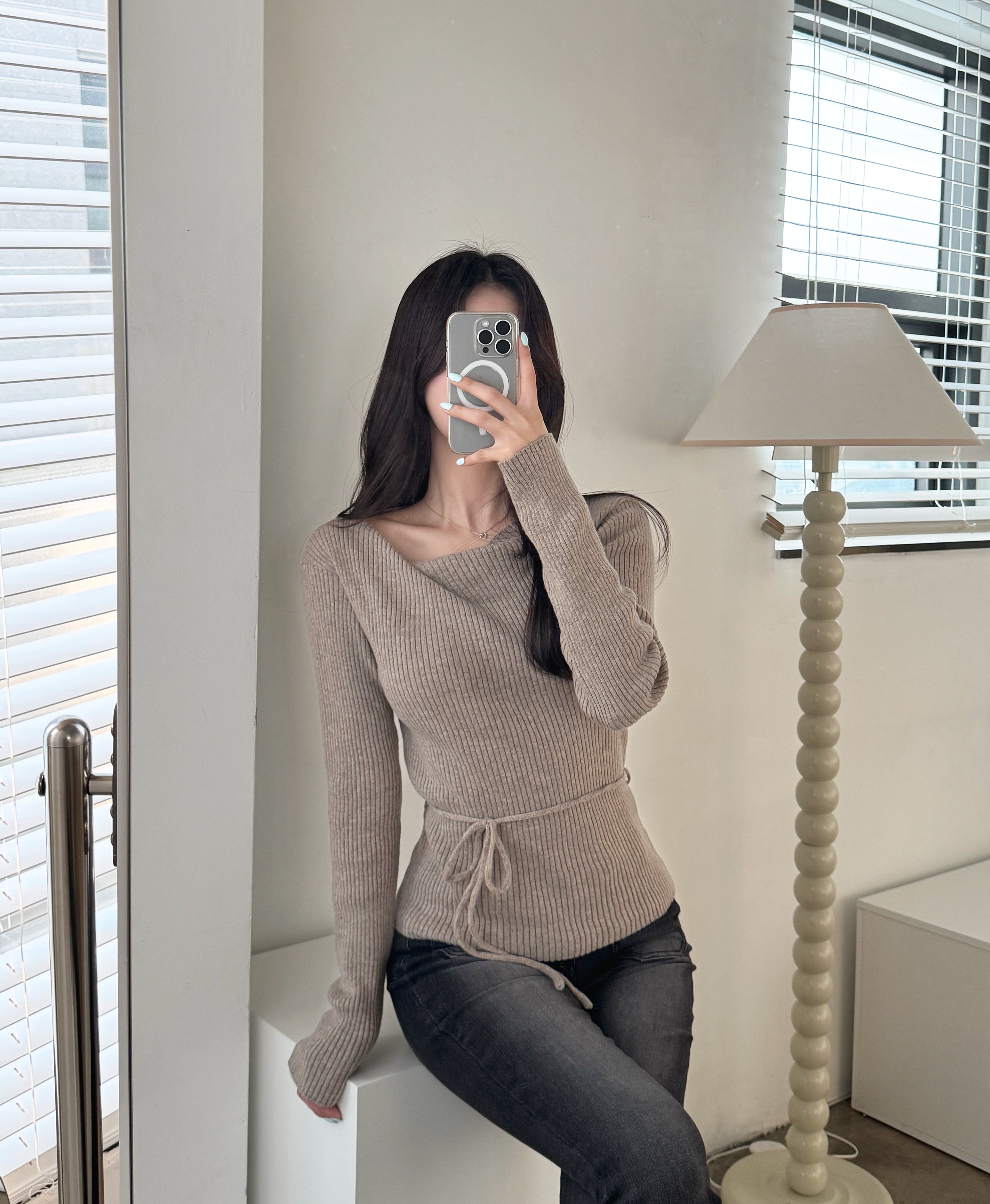 Yuri Ribbed String Knit Top
