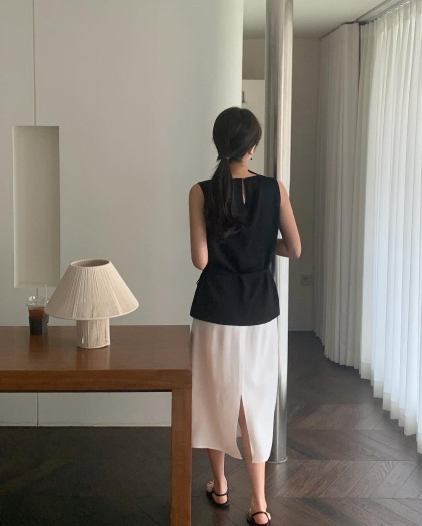 Wrinkle Tencel Sleeveless Blouse