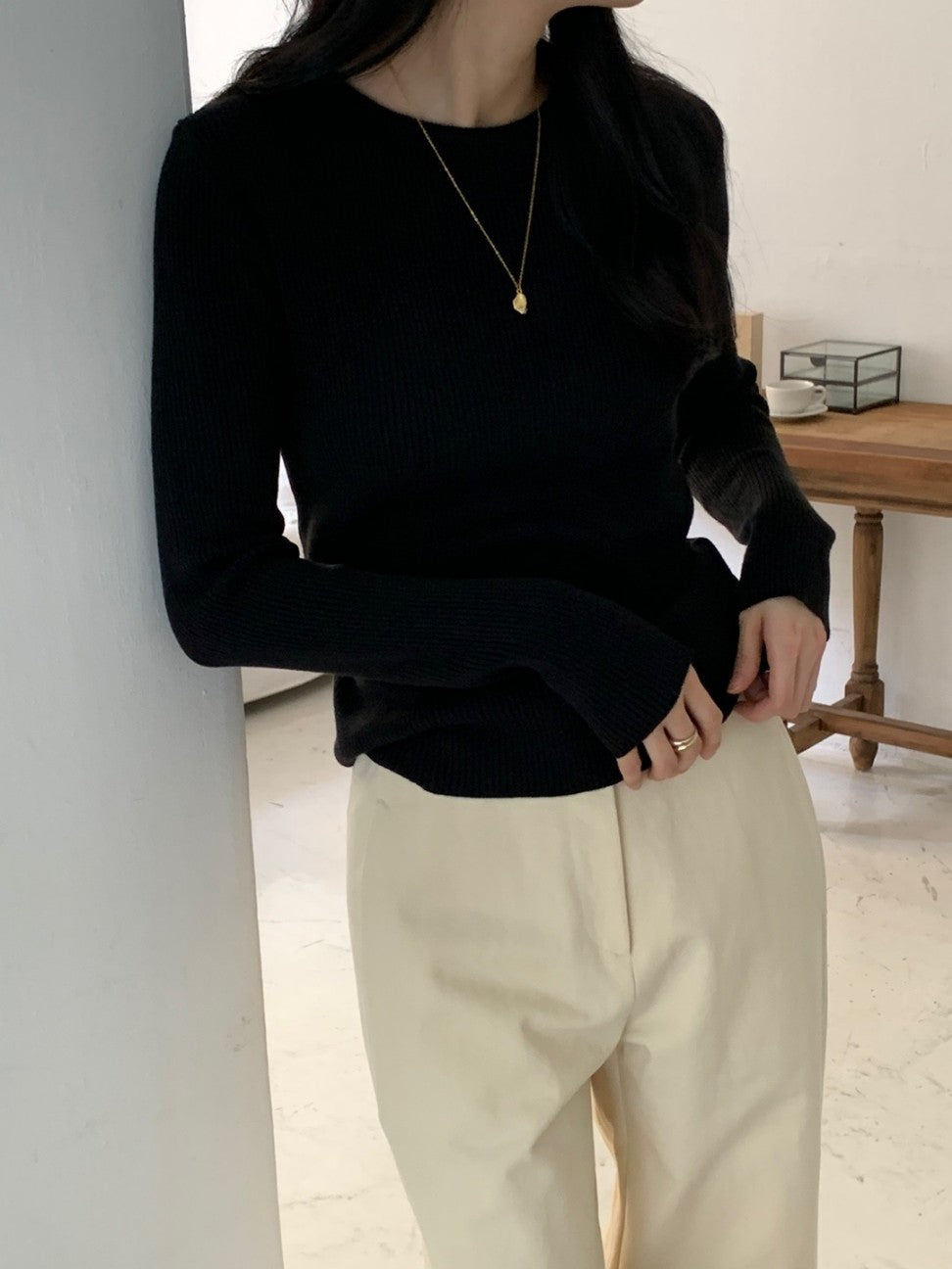 Round Ripped Knit