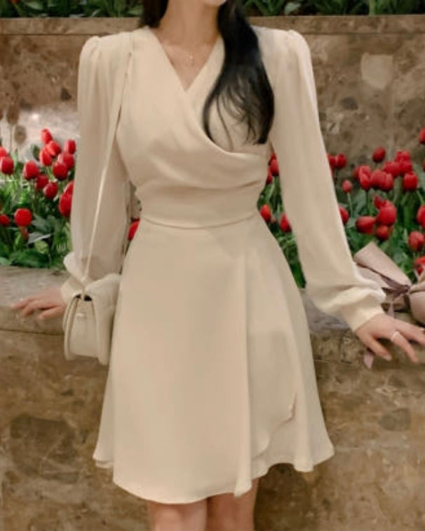 [ Pre-order ] Chiffon Sleeve Wrap Dress