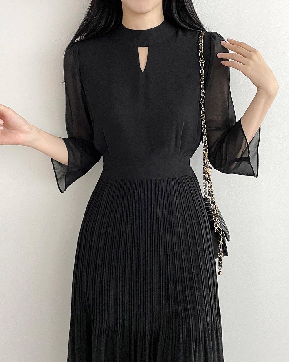 [ Pre-order ] Chiffon Pleats Dress