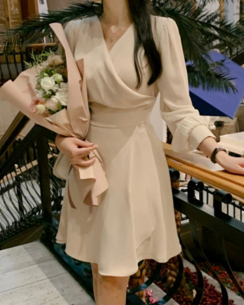[ Pre-order ] Chiffon Sleeve Wrap Dress