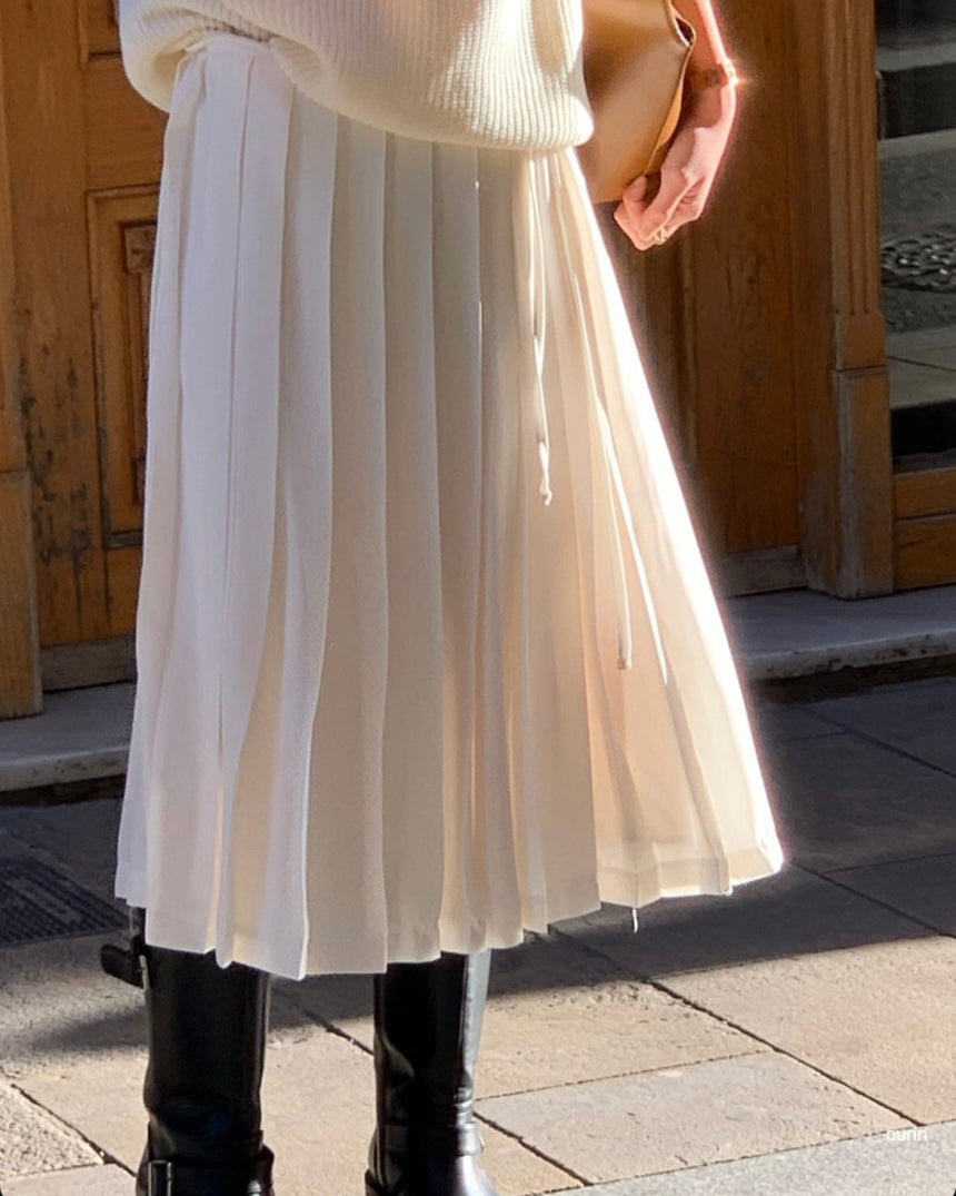 Live Pleats Skirt