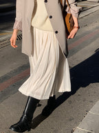 Live Pleats Skirt