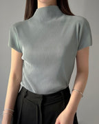 Pleats Half-Neck Short Sleeves