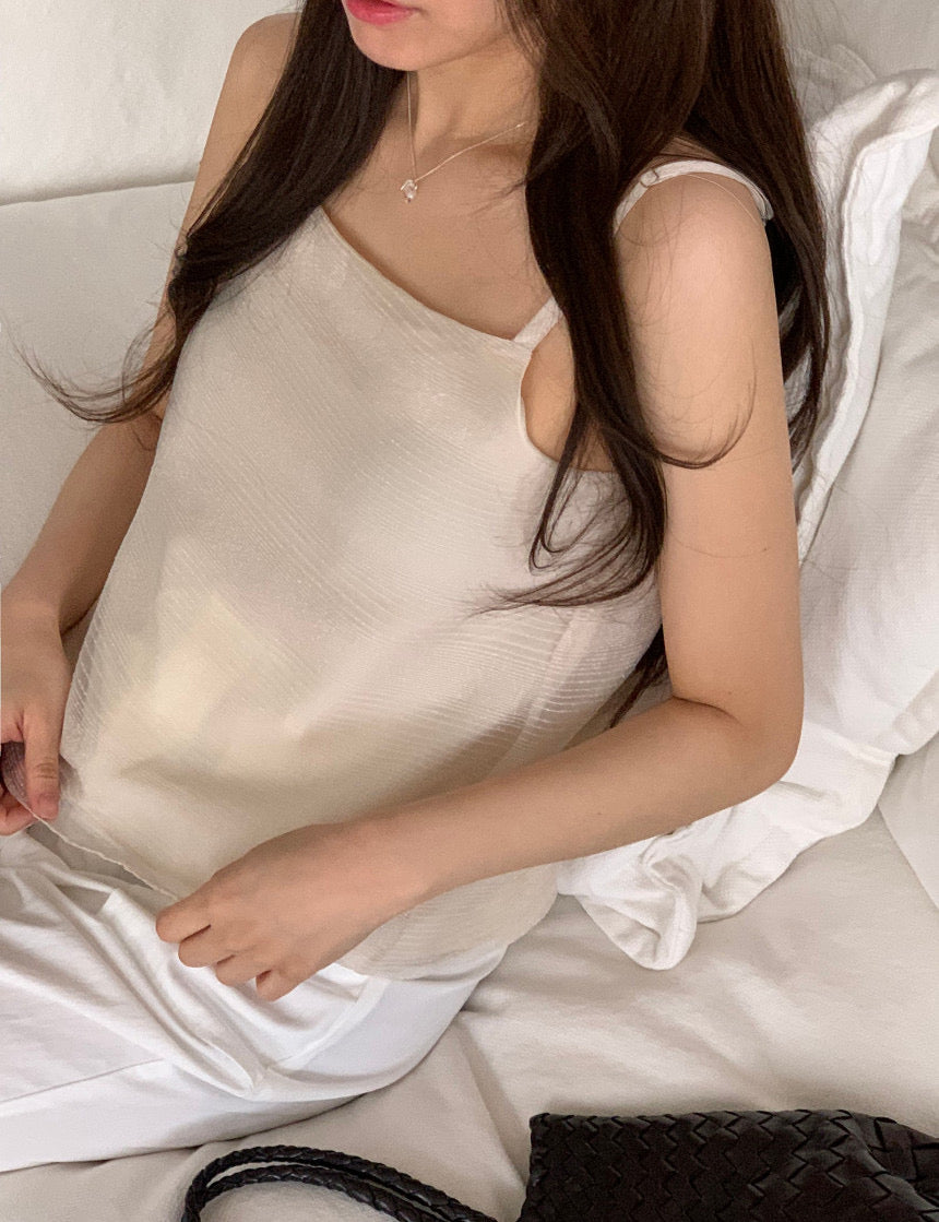 Stay Adjustable Strap Sleeveless