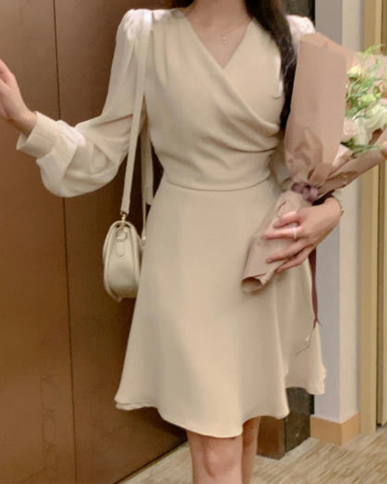 [ Pre-order ] Chiffon Sleeve Wrap Dress
