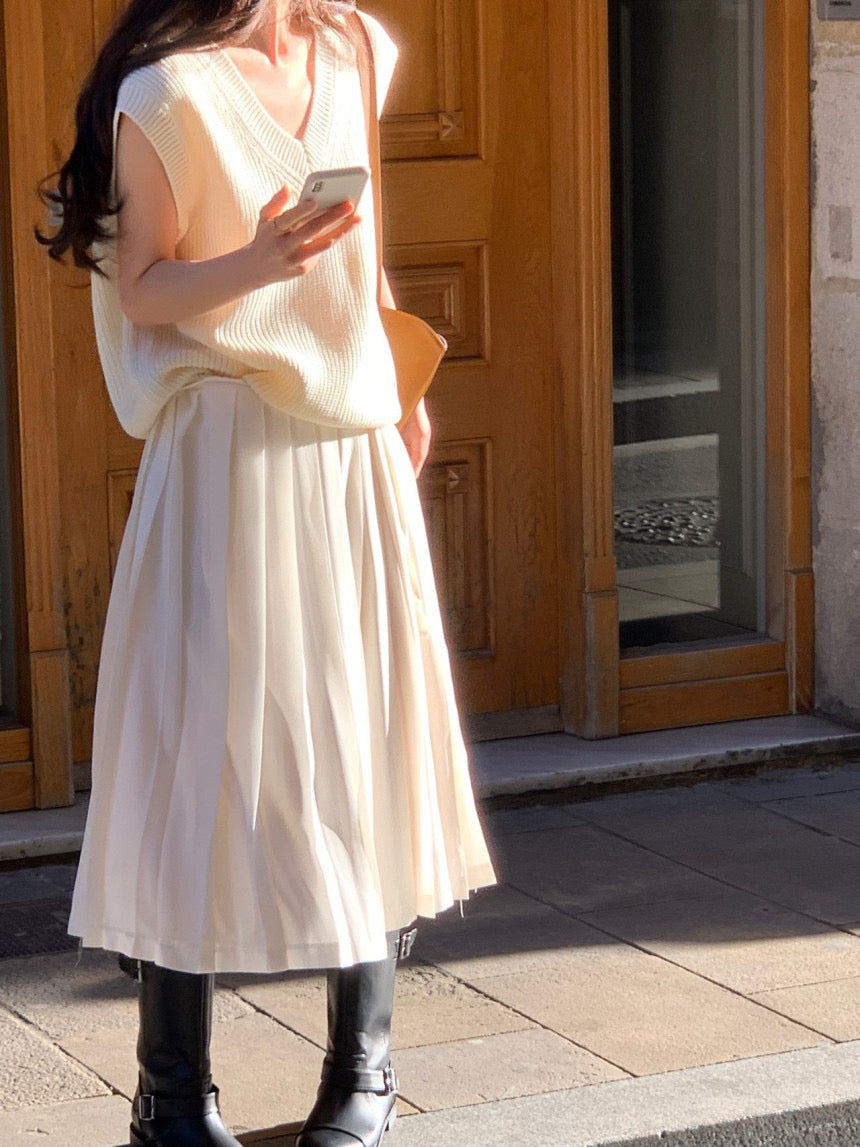 Live Pleats Skirt