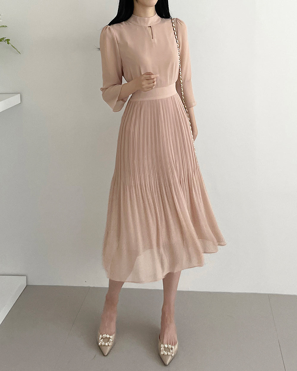 [ Pre-order ] Chiffon Pleats Dress