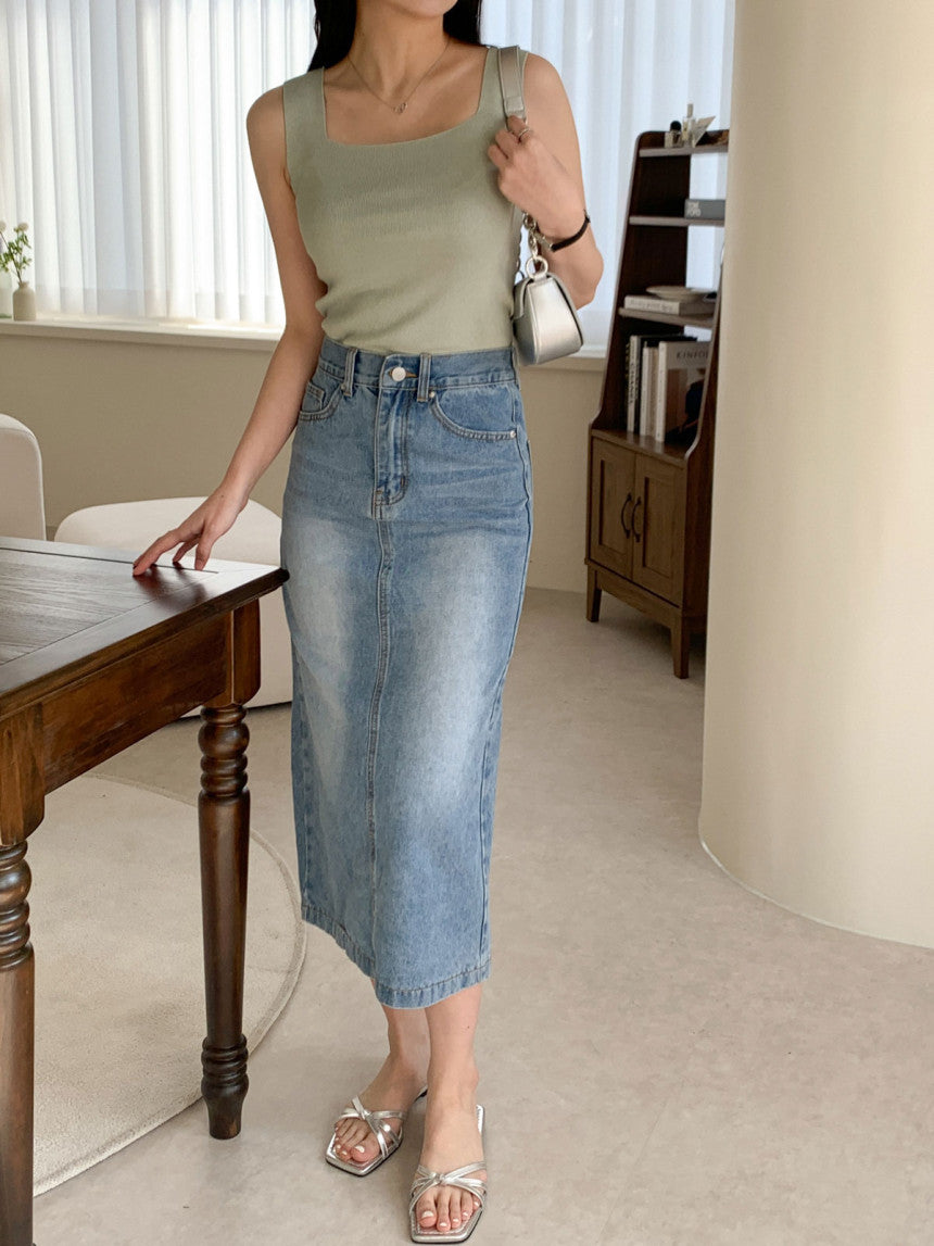 Square-Neck Knit Sleeveless