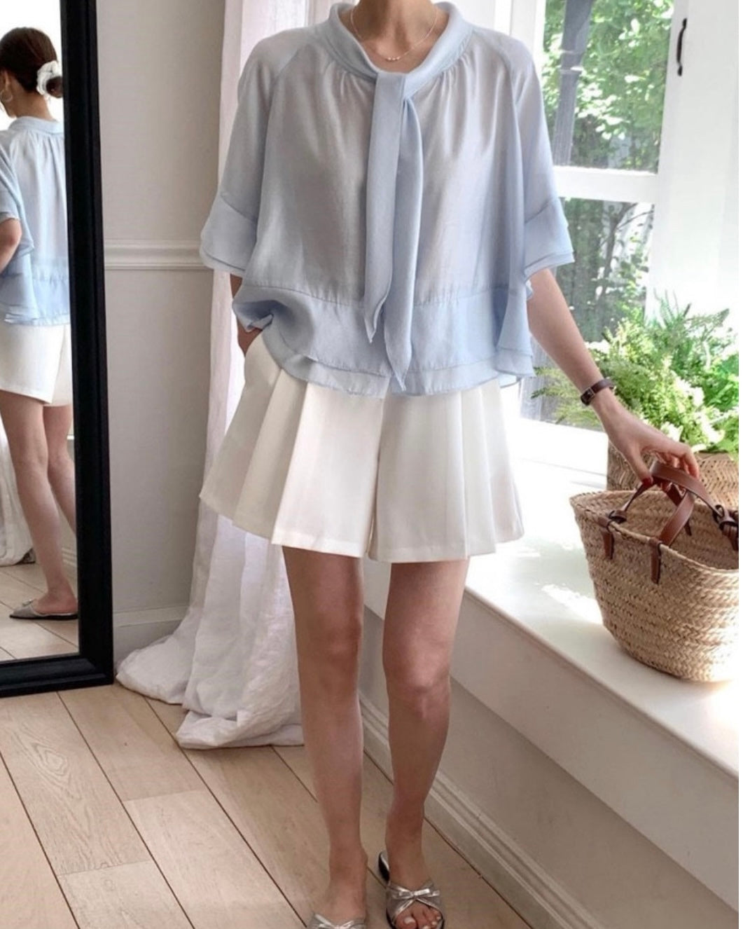 Pure Tie Blouse