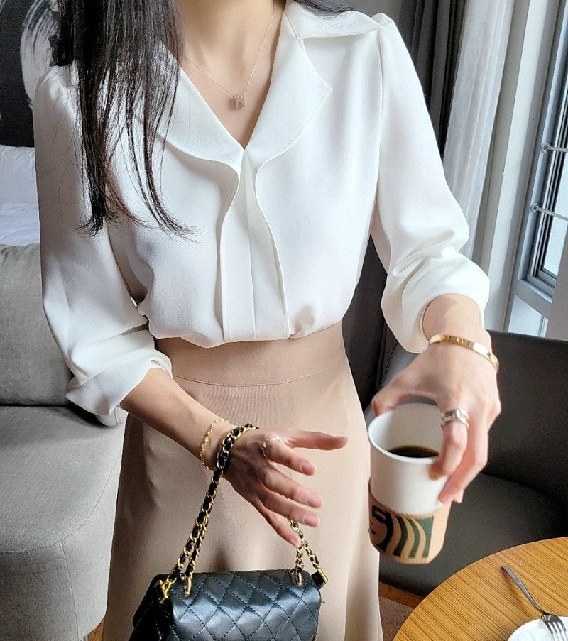 Merlin Collar Blouse