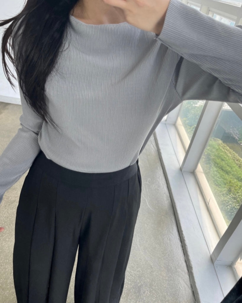 Pleats Boat-Neck Long Sleeves