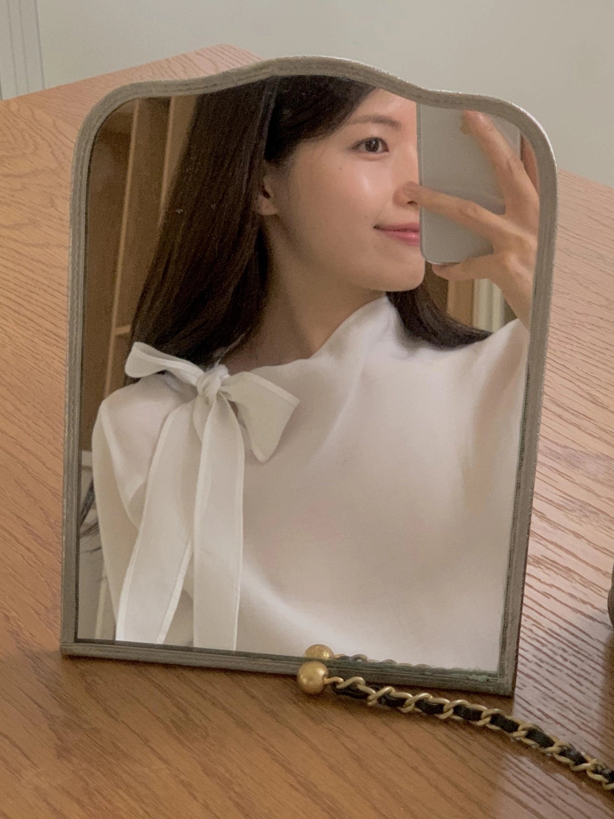 [ Pre-order ] And Tie Blouse