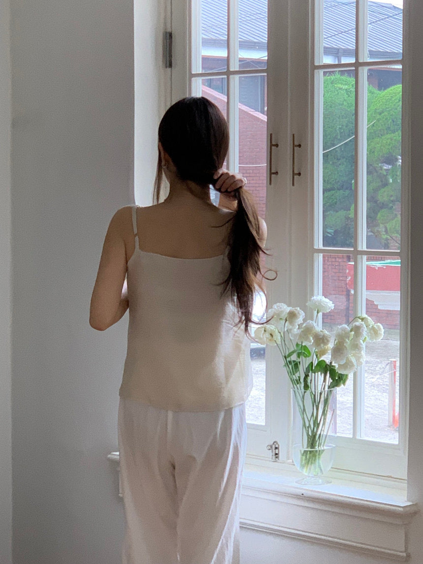 Stay Adjustable Strap Sleeveless