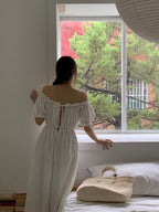 Off-Shoulder Back Ribbon Dress