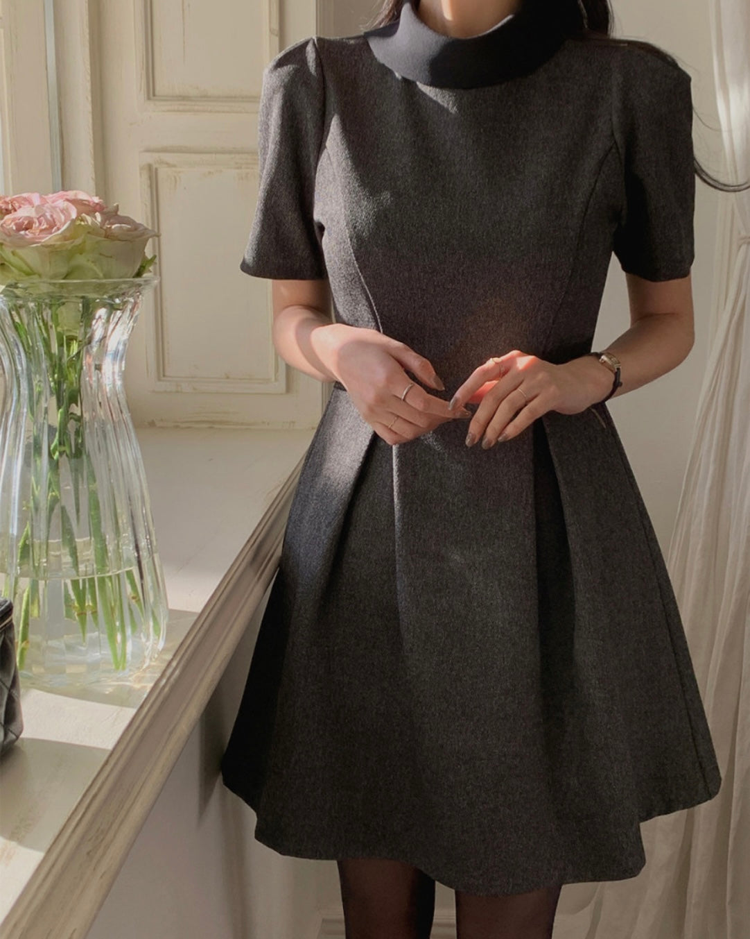 [ Pre-order ] Lina Pleats Dress