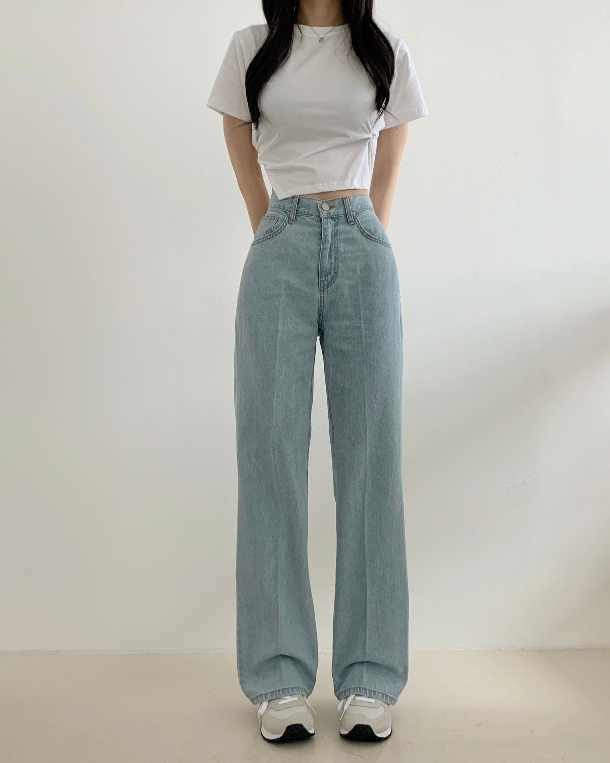 [S,M,L] Cool Front-Pintuck Semi Flare Jeans