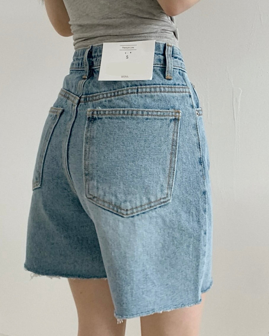 [S,M,L] Easy Fit A-Line Denim Shorts