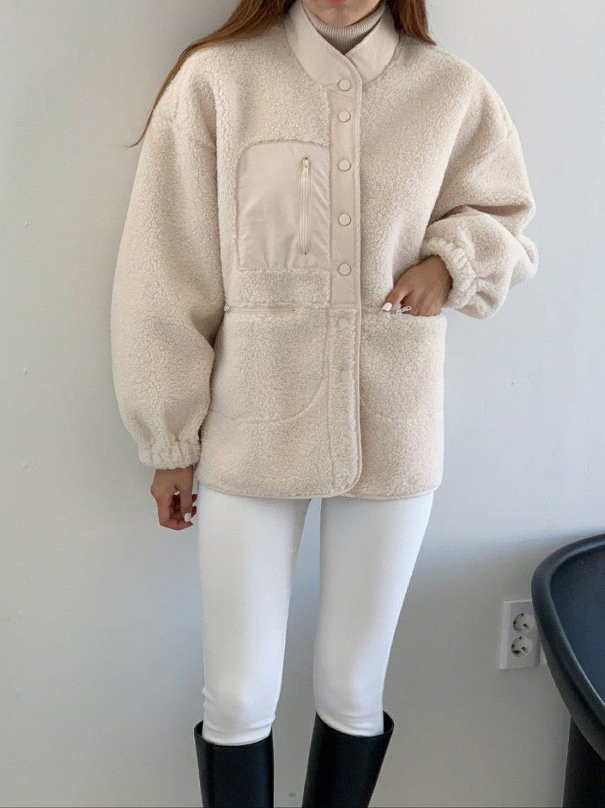 Pocket Loose-Fit Boucle Jacket