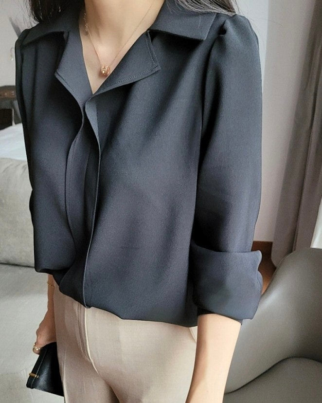 Merlin Collar Blouse