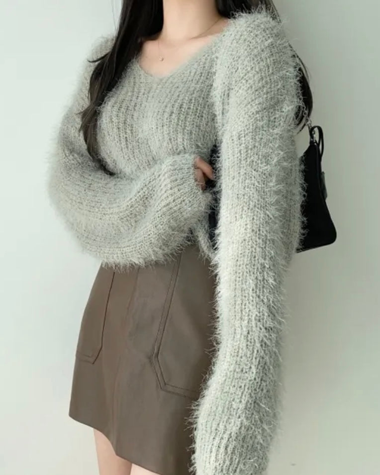 Eva V-Neck Knit Top
