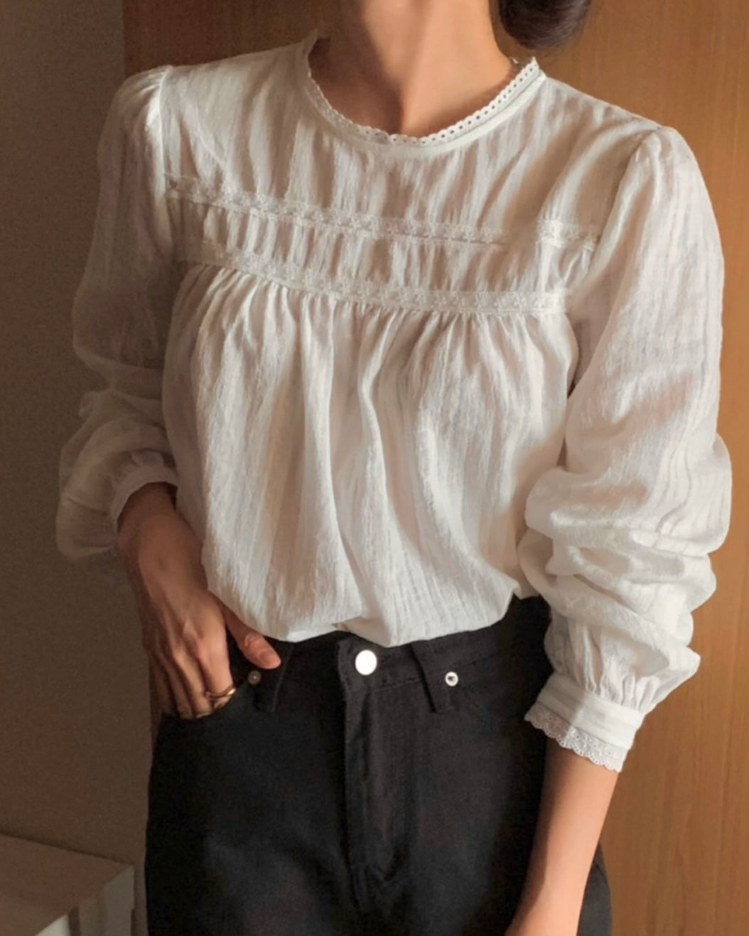 Roel Lace Blouse