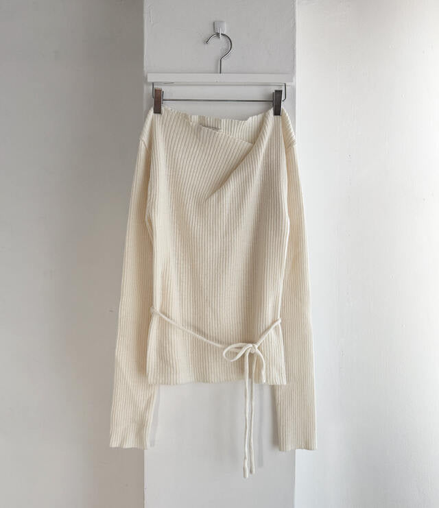 Yuri Ribbed String Knit Top