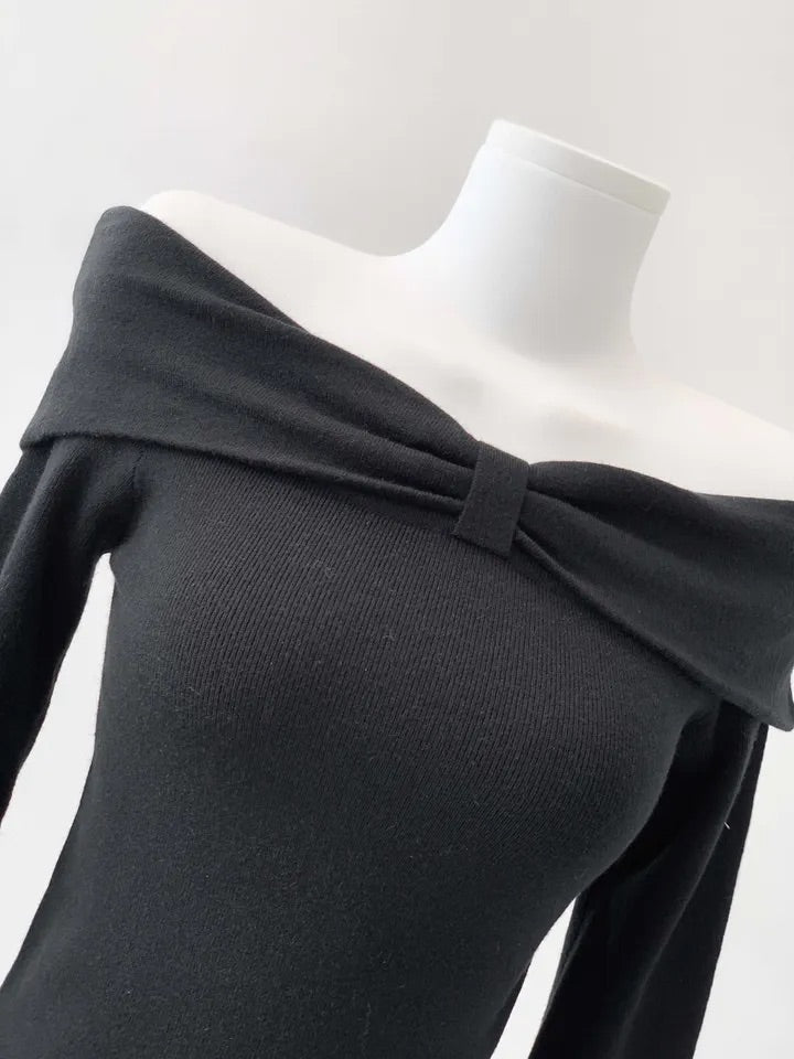 Ribbon Off-Shoulder Knit