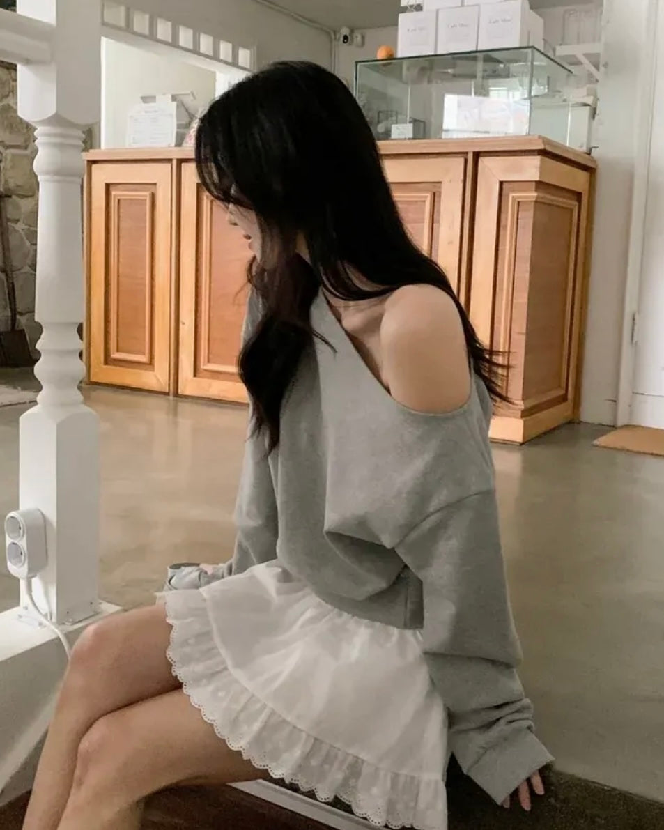 Holly Off-Shoulder Sweatshirt