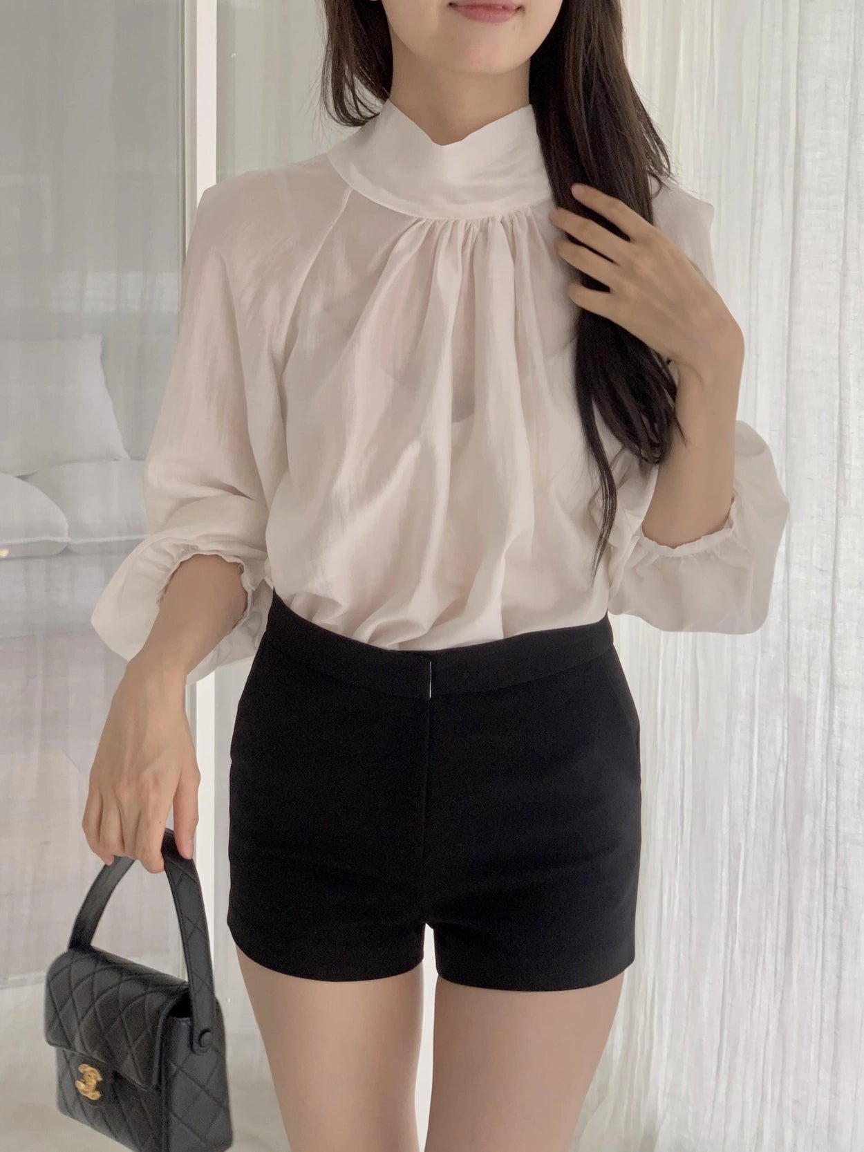 [ Pre-order ] Mia Back Ribbon Blouse
