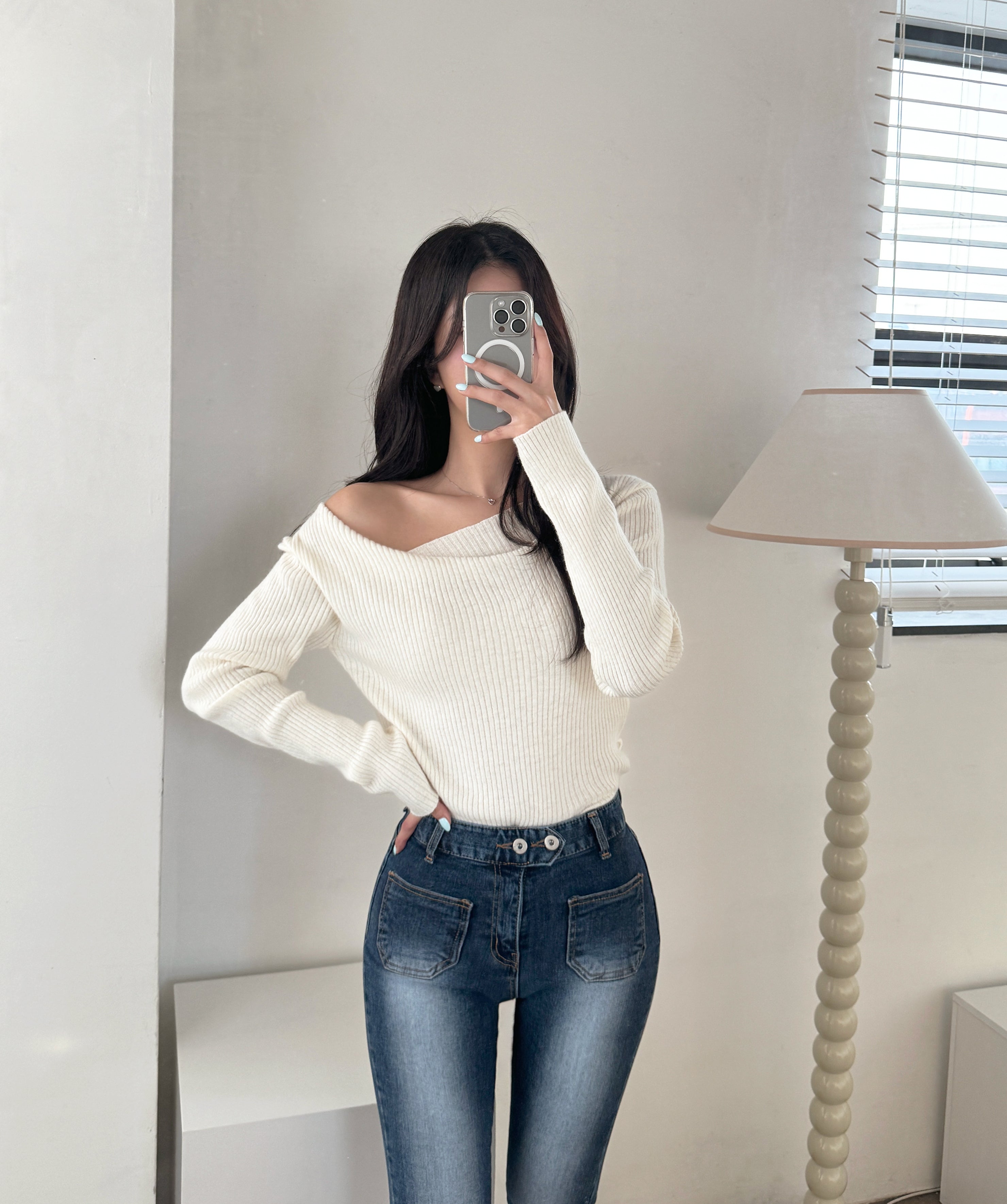 Yuri Ribbed String Knit Top