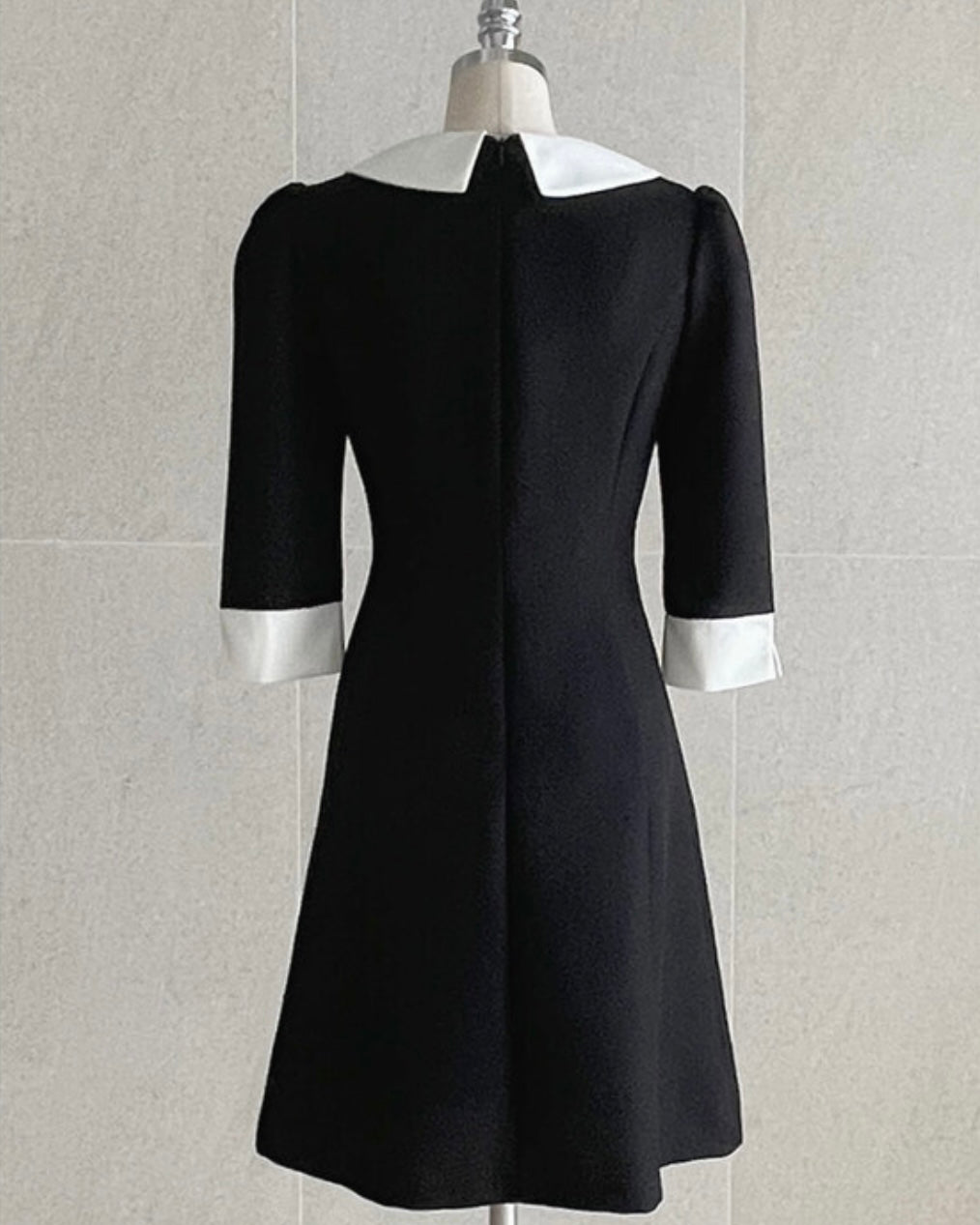 [ Pre-order ] Roar Tweed Dress