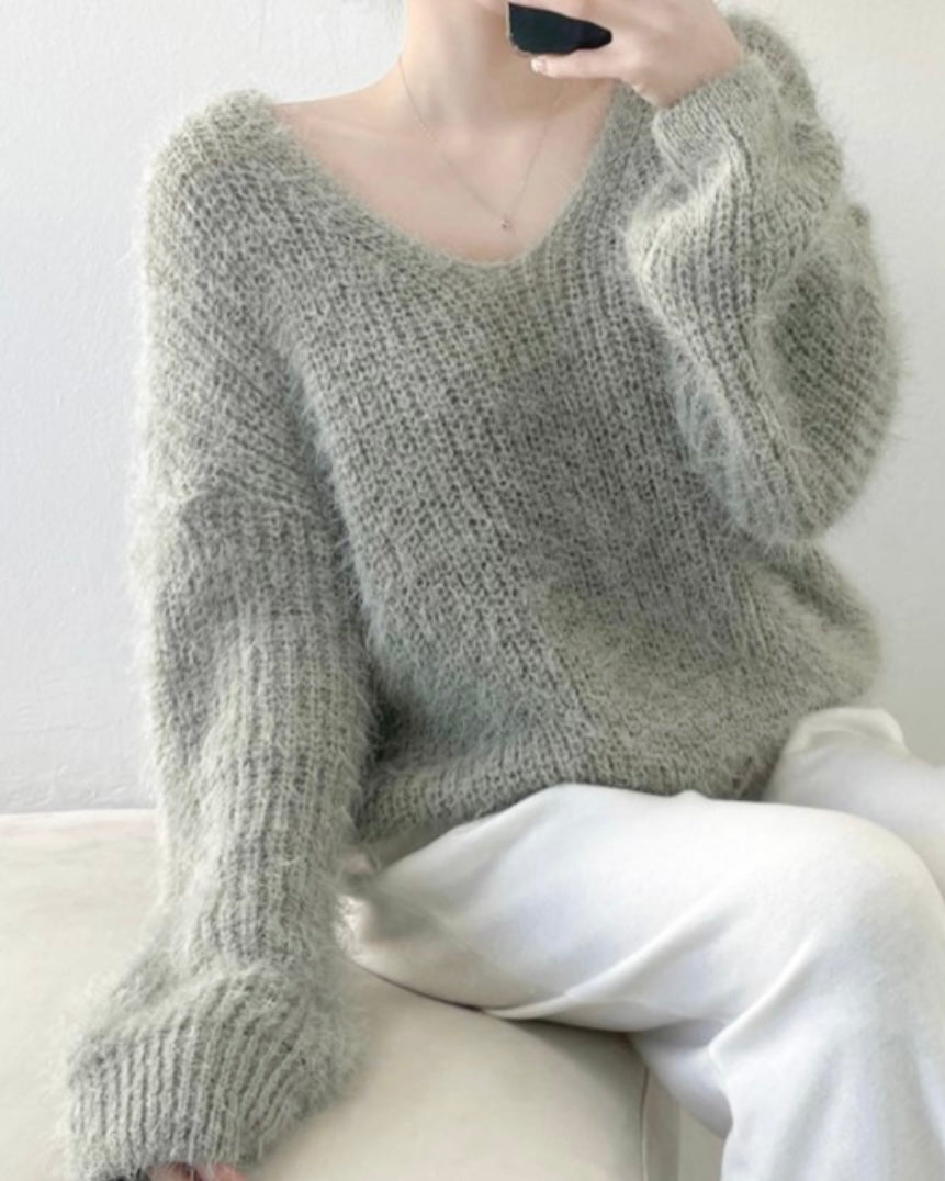 Eva V-Neck Knit Top