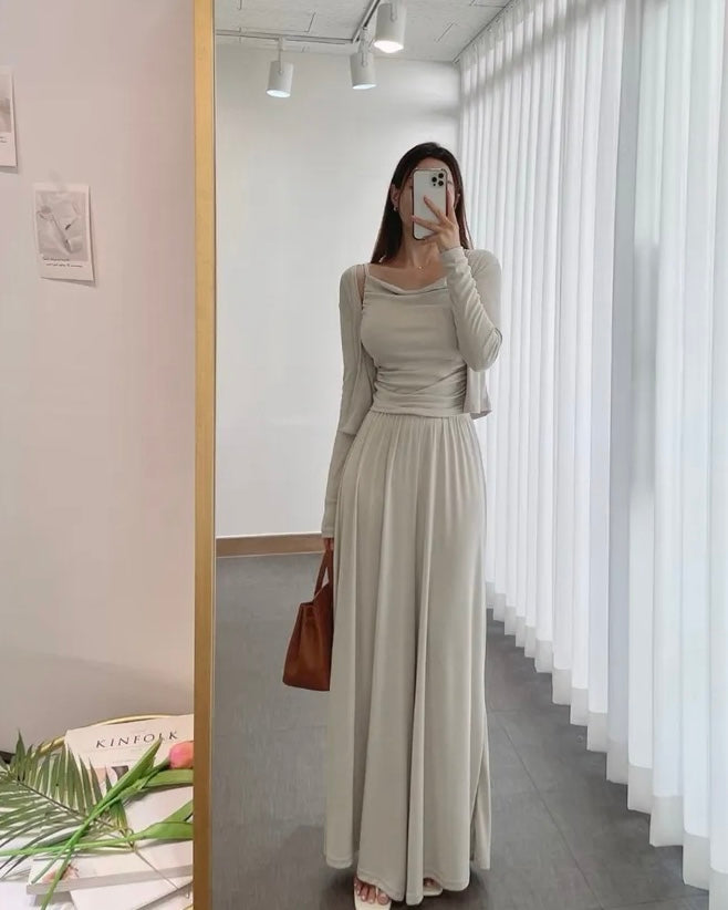 Rhubarb Three-Piece Set