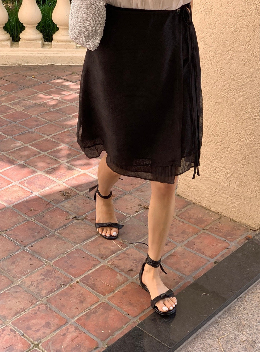 Stay Two Button Skirt